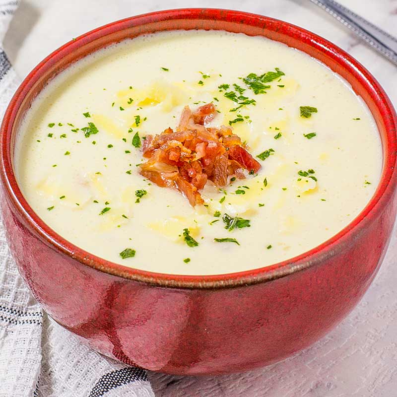 Creamy Keto Cheese & Bacon Cauliflower Soup