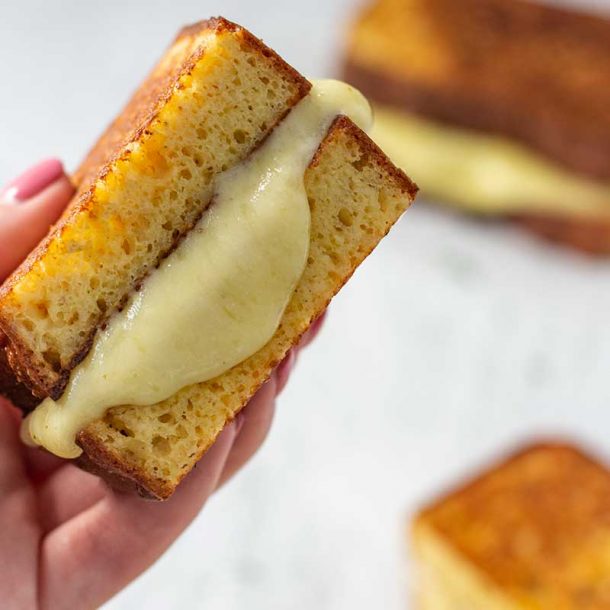 Keto Grilled Cheese Sandwich - The ULTIMATE Low Carb Toastie