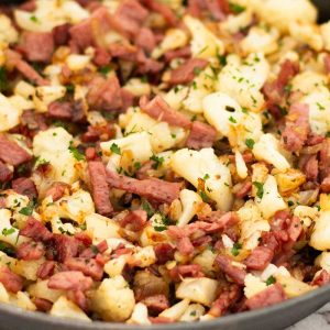 Keto Corned Beef Hash Recipe - Crispy Low Carb Breakfast