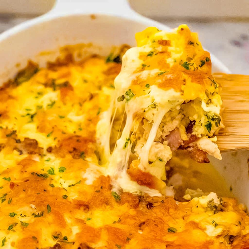 Easy Keto Chicken, Cheese & Bacon Casserole