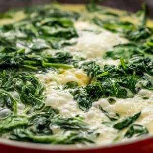 Keto creamed spinach in a frying pan